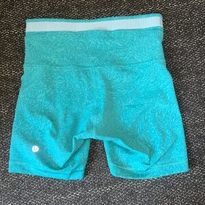 Lululemon Green Wunder Train Shorts – Size 4 – High Rise | 6" Inseam